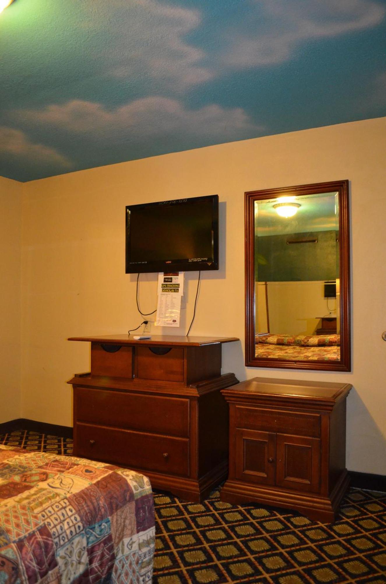 Economy Inn New Orleans Arabi Room photo