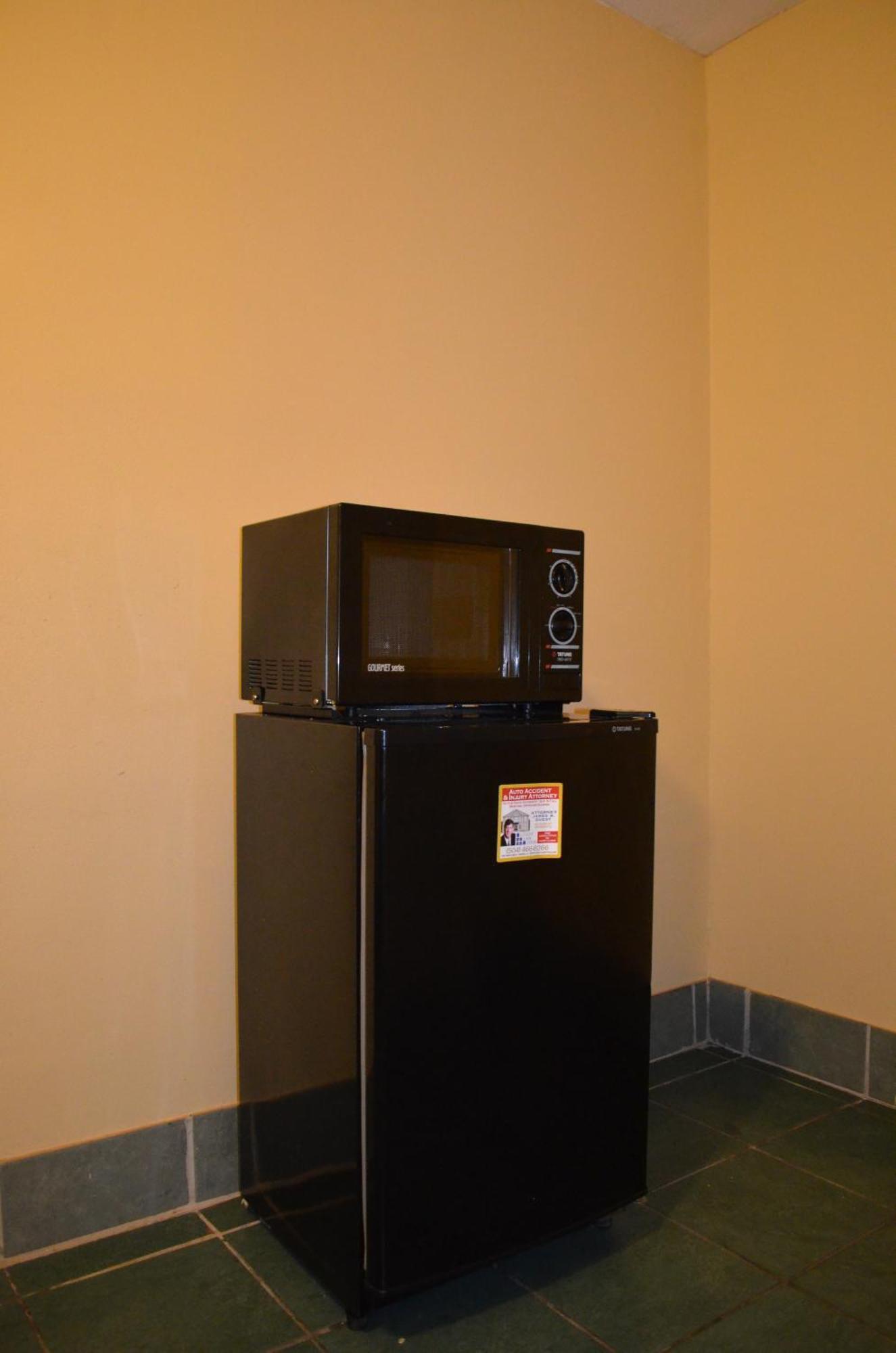 Economy Inn New Orleans Arabi Room photo
