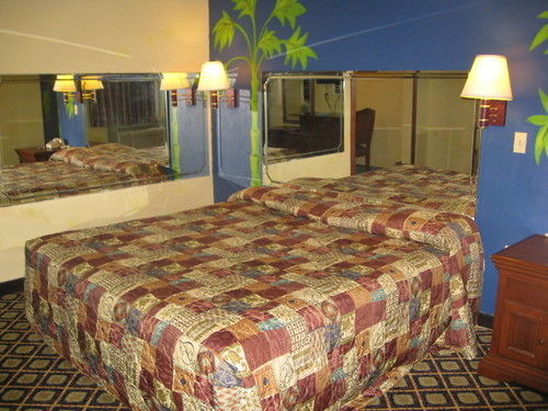 Economy Inn New Orleans Arabi Exterior photo